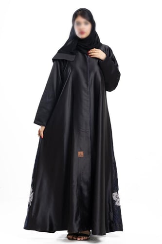 عباية وهج بتطريز كحلي&ابيض