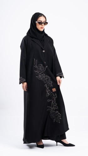 عباية ياسمين بتطريز ورود مع خرز