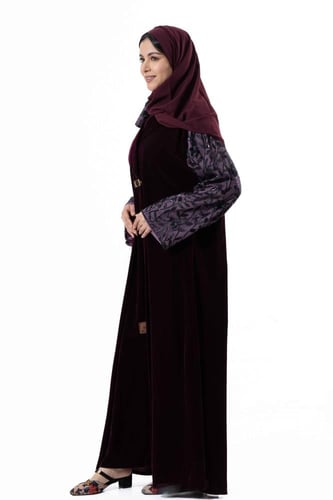 عباية شتوية عنابي مع دانتيل شك ع الكم