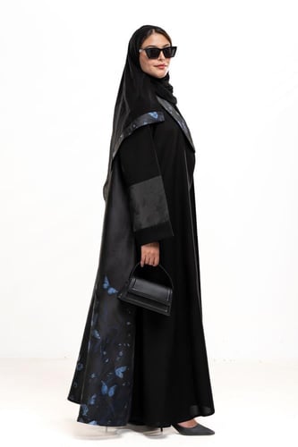 عباية الفراشة باللون الكحلي