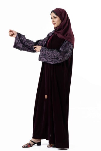 عباية شتوية عنابي مع دانتيل شك ع الكم