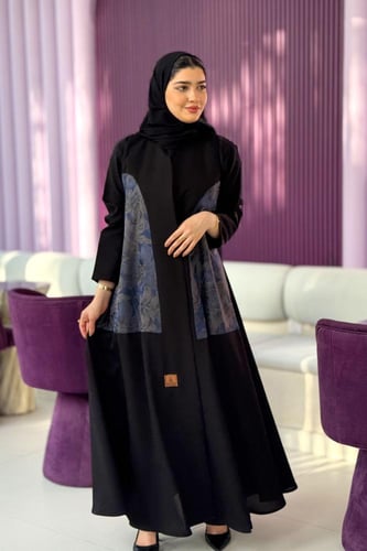 عباية كلوش بتدخيلة جاكار كحلي