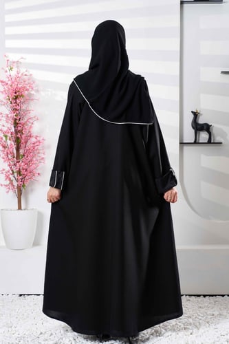 عباية كلاسيكية بتدخيلات قماش جاكار وقيطان من الاما...