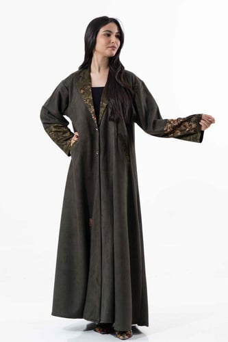 عباية شتوية زيتي بتدخيلات قماش الجاكار الفرنسي مع...