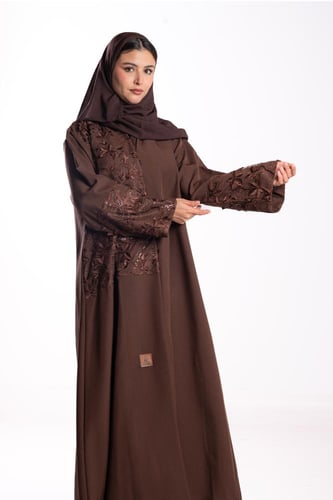 عباية عهد باللون البني