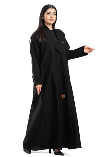 عباية وصال بليزر مزينة بفراشة وورود