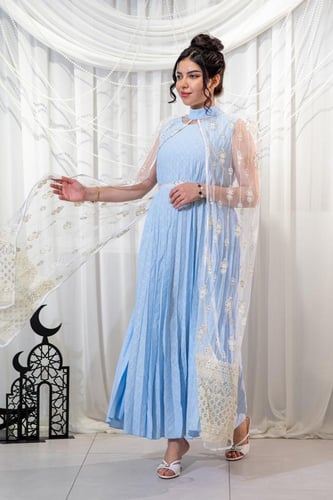 جلابية أنيقة باللون سماوي مكونة من قطعتين