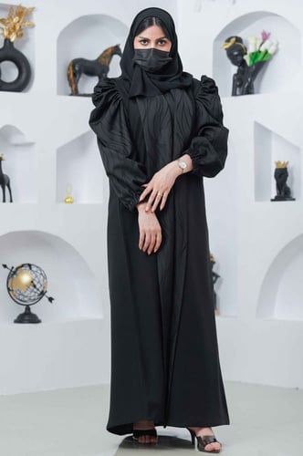 عباية بياقة وكم مزموم مع قماش راندي