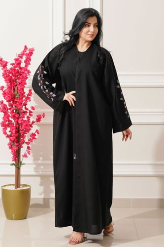 عباية سوداء ناعمة بتطريز ملون ع الكم