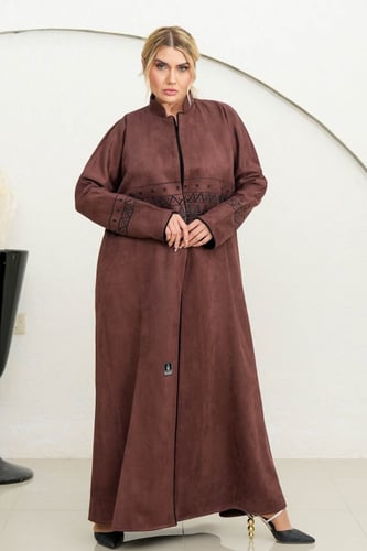 عباية شاموة بني مع تطريز وكرستال على اليد والصدر