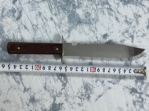 سكين اوكابي الماني اصلي قديمه مخزنه اكثر من 30 سنه...