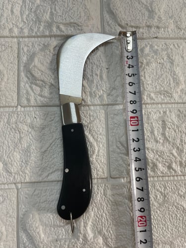 سكين برتغالية عاليه الجوده على شكل محش مطويه
