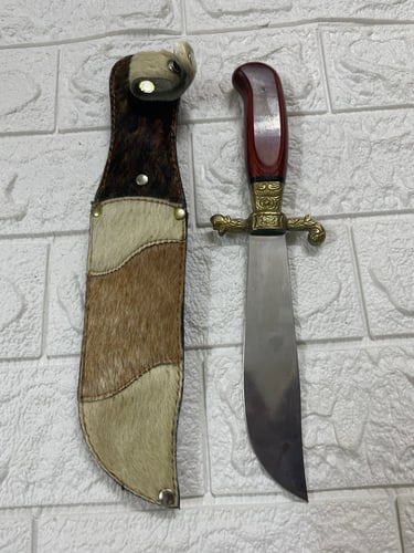 سكين برازيلي قديمه اللون يرسل بشكل عشوائي