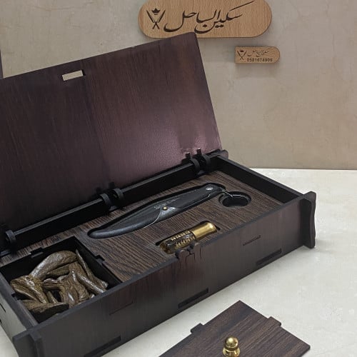 بكج ملكي تصميمي عباره عن مطويه اوركس الالماني وارد...