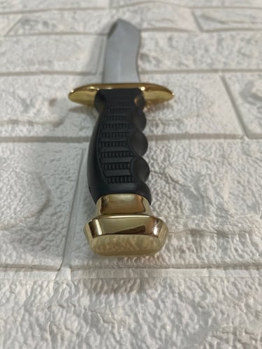 سكين جيشيه صناعه اسبانيه فخامه وجوده بجراب جلد