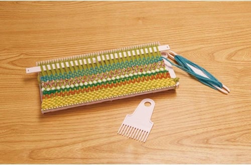 أدوات نسج الصوف ( مستعمل بحالة ممتازة )