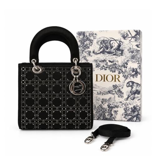حقيبة ليدي ديور (Lady Dior) لون اسود