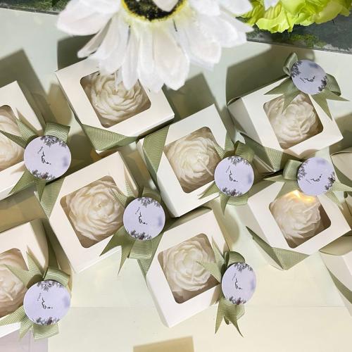 شمعة الورده اللون حسب الطلب