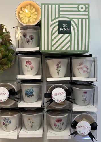 فناجيل العيد مع شوكلاته باتشي بثيمات مننوعه مع علب...