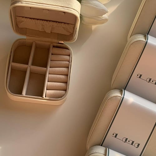 بكج التميز 40قطعه +استاندa4 المحتويات 10/بوكس فواح...