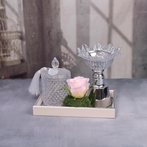 طقم كرستال فاخر مكون من قاعده ومبخره وفواحه وعلبه...