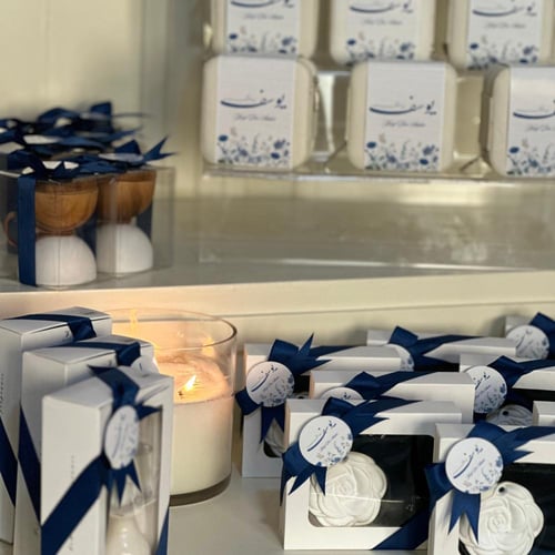 بكج 40قطعه مع استاند الاسم