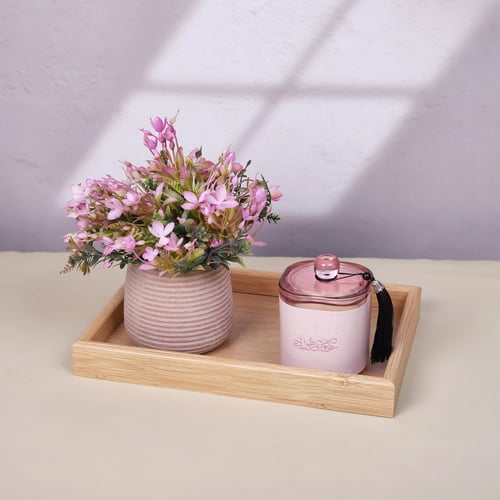 هديه مكونه من فازه مع شمعه وصحن خشبي مع تغليف وكرت...