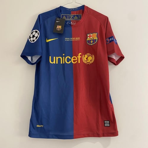 تيشيرت برشلونة بتوقيع ميسي نهائي 2009