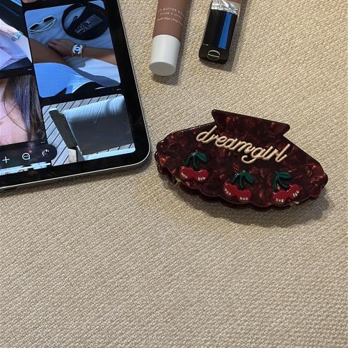 Dreamgirl claw clip