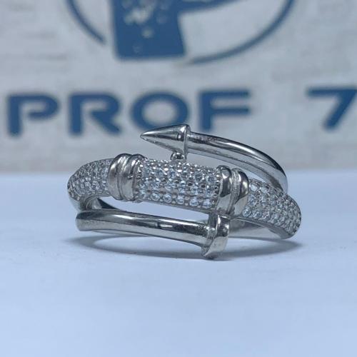 خاتم فضة نسائي بتصميم عصري عيار 925