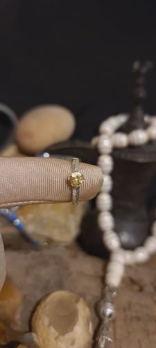 خاتم نسائي جميل وانيق بحجر الزركون البرتقالي الطبي...