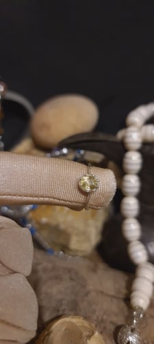 خاتم نسائي جميل وانيق بحجر الزركون البرتقالي الطبي...