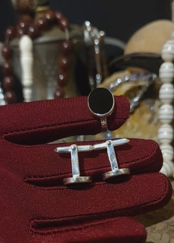 طقم رجالي ملكي جميل وانيق خاتم + كبكات يد بصياغه ي...