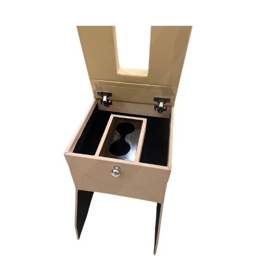 تكاية لاندكروز فاخرة مع حامل اكواب ومنفذ شاحن 2022