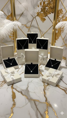 سلسال زركون منسق بشريطه عيد