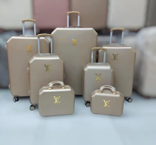 اطقم شنط من ٧ قطع