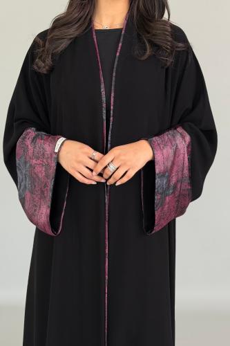 عباية كريب ملكي مع تدخلية حرير