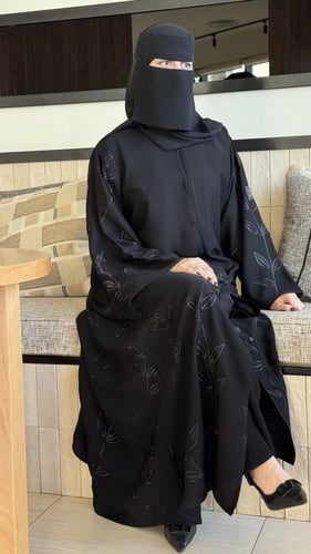 عباية لافين