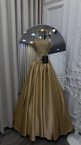 فستان الذهب