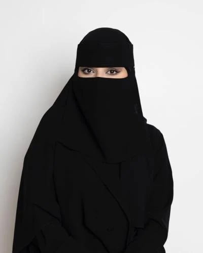 نقاب ملكي وسط