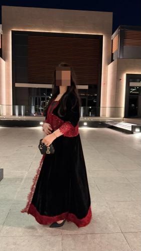 عباية دانتيل الفاتنه
