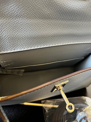 شنطة كيلي حجم وسط