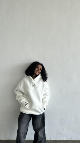 هودي أبيض oversize