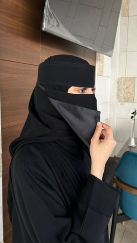 عرض ثلاث طرح ربط+ ثلاث نقابات حرير