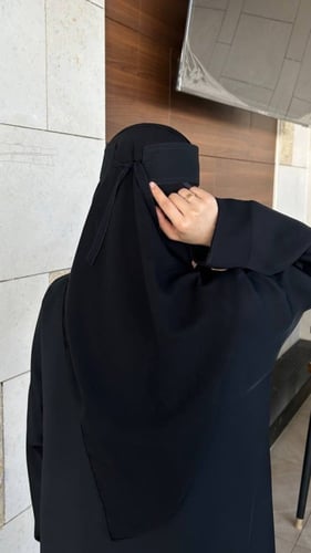 ثلاث نقابات قصيره مبطن حرير