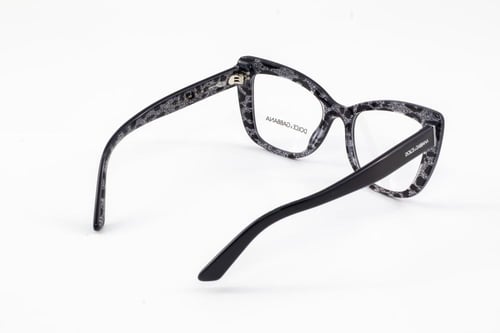 نظارة طبية نسائية بإطار عين القط من دولتشي أند غاب...