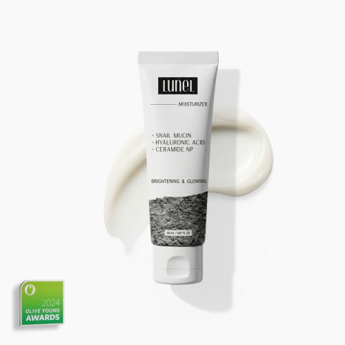 مرطب التفتيح والنضارة