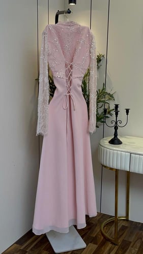 فستان سهره وردي ناعم