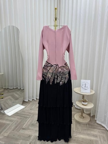 فستان سهره فخم وردي واسود