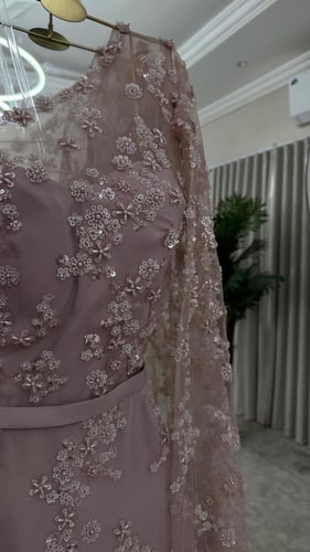 فستان سهره وردي فخم